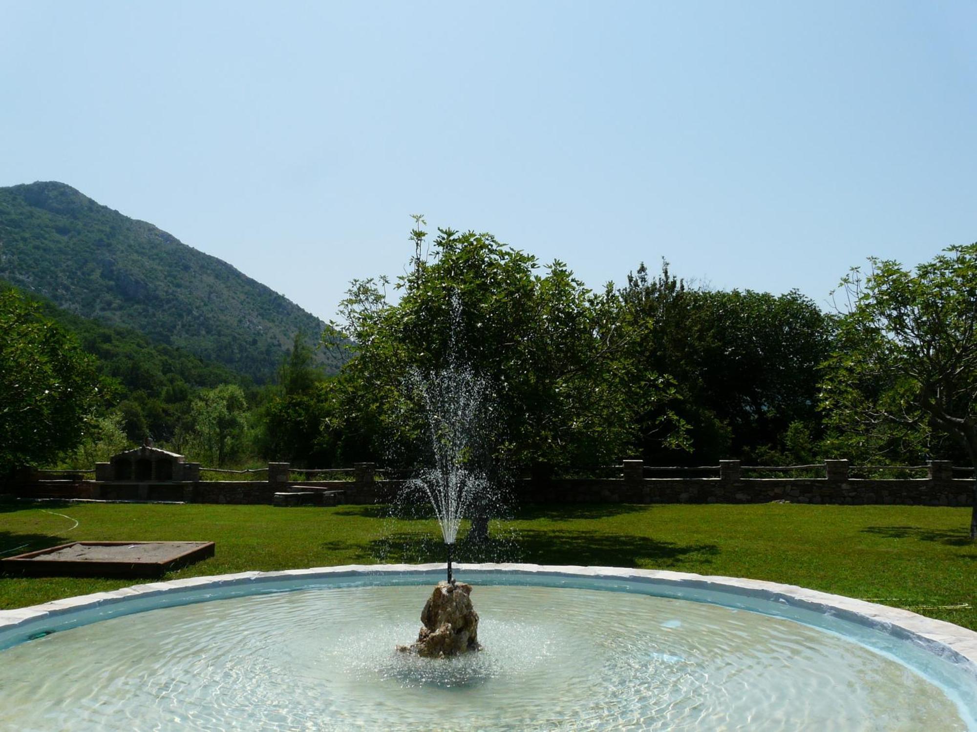 Guest House Jadran Pol Petrovac na moru Exterior foto